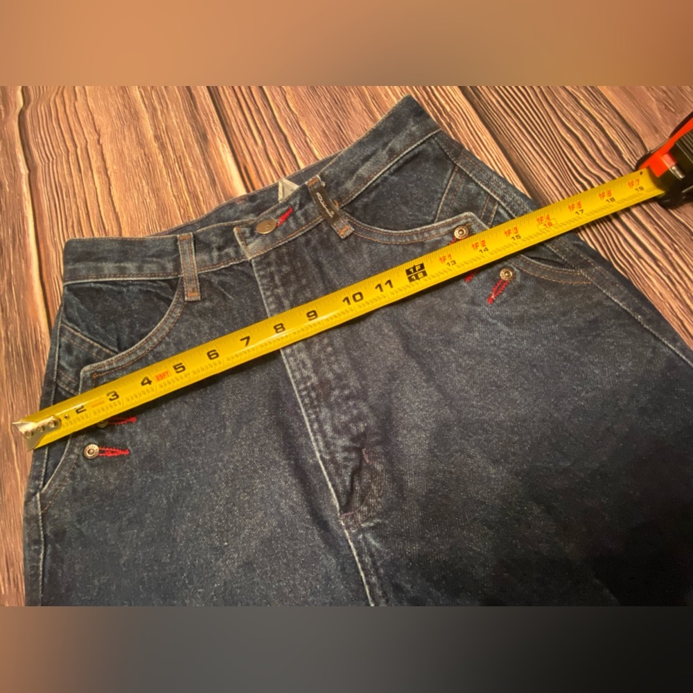 Rocky Mountain Vintage Cowgirl Jeans Still starched Dark color Great shape 28/7 - Picture 8 of 11